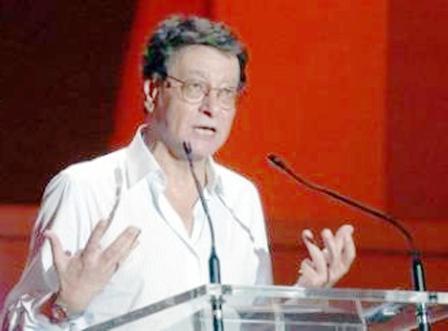 آخر قصائد الشاعر الراحل : (هزمتك ياموت)